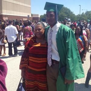 Meet your Posher, Dominique